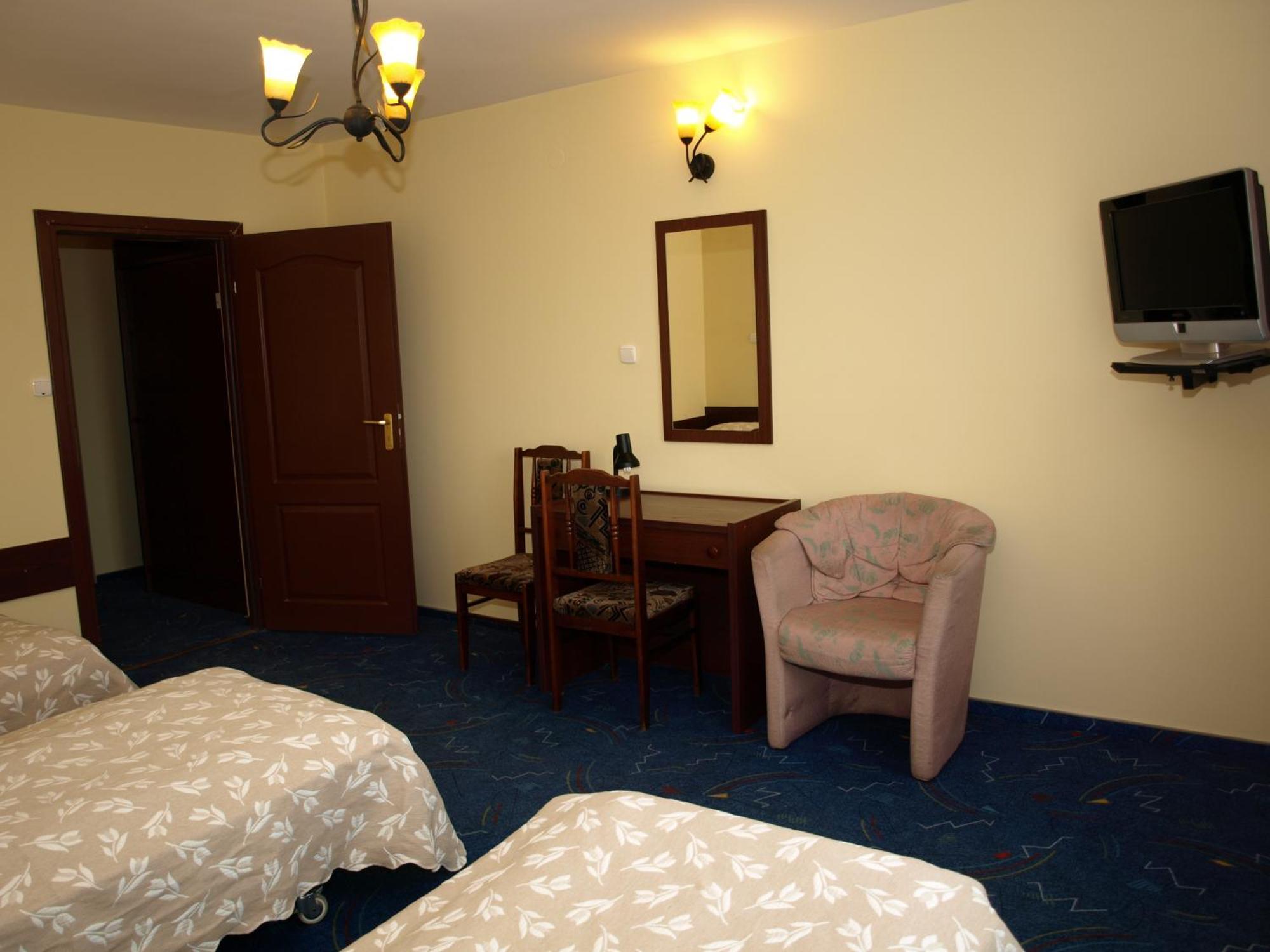 Hotel Relaks Wola Ducka Exterior foto