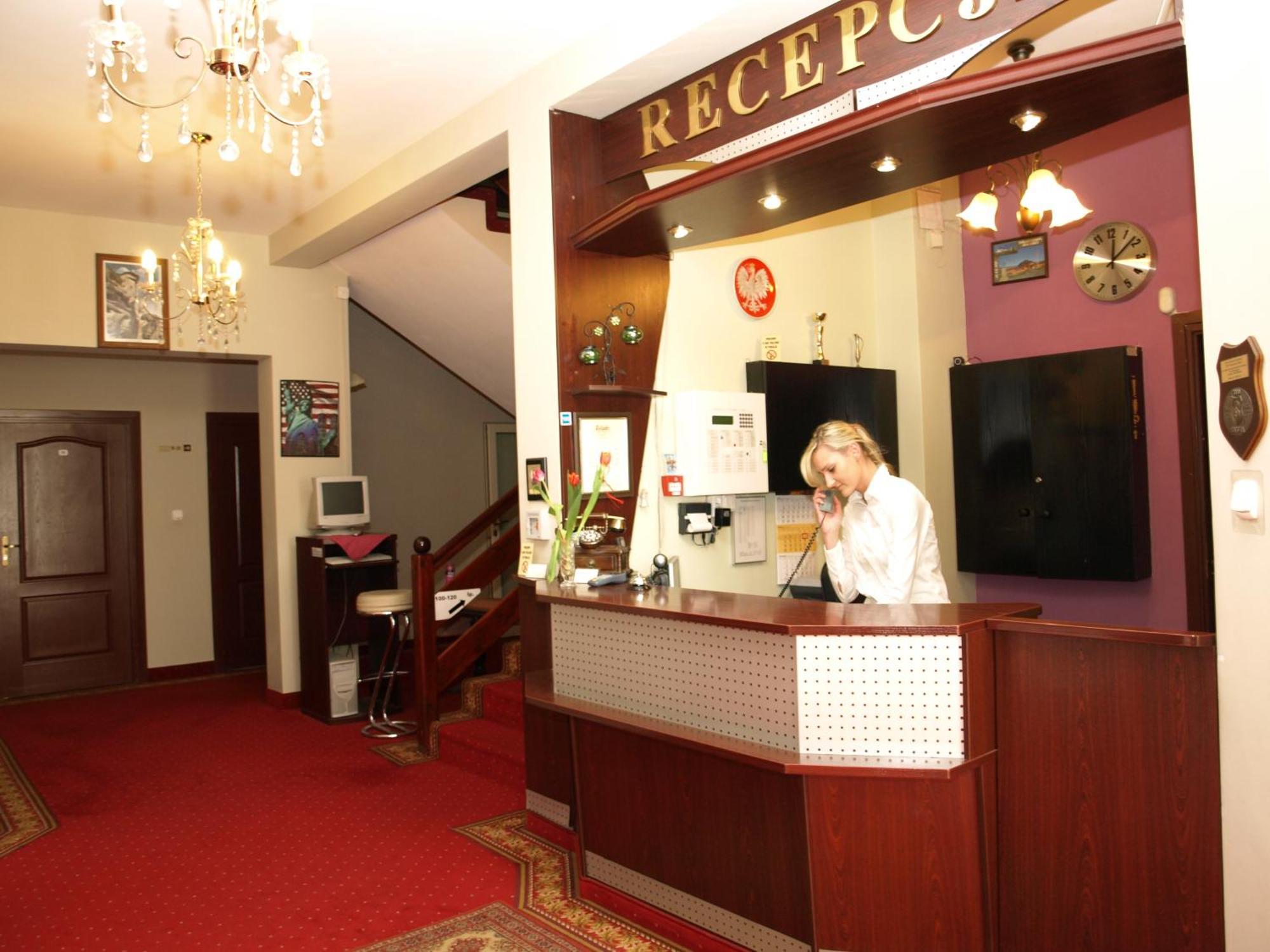 Hotel Relaks Wola Ducka Exterior foto