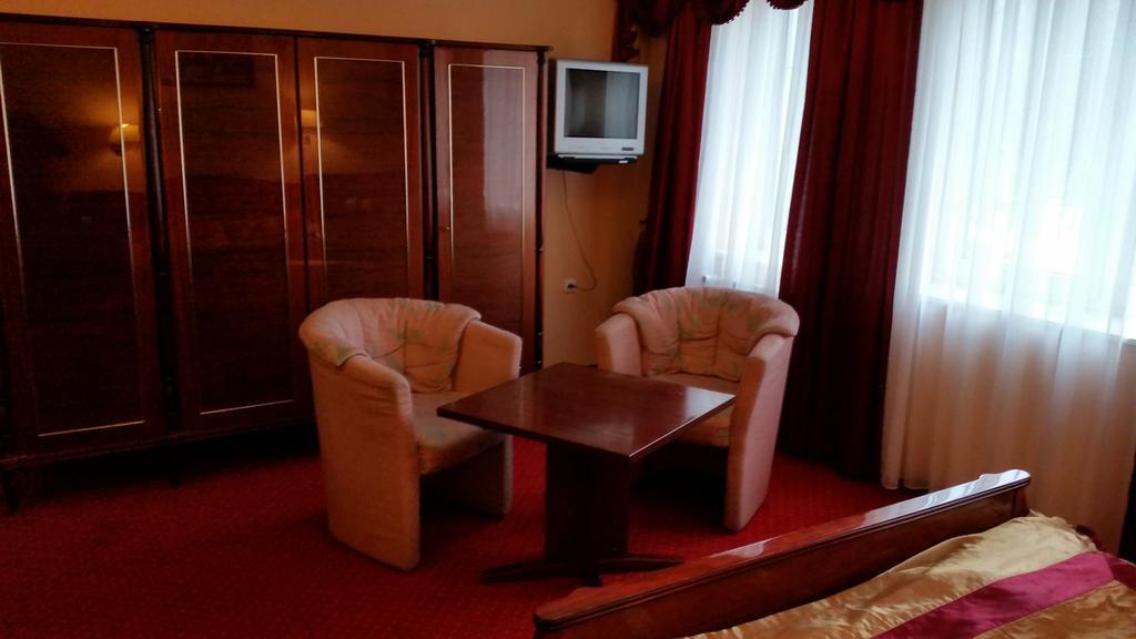 Hotel Relaks Wola Ducka Habitación foto