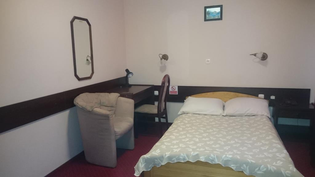 Hotel Relaks Wola Ducka Exterior foto